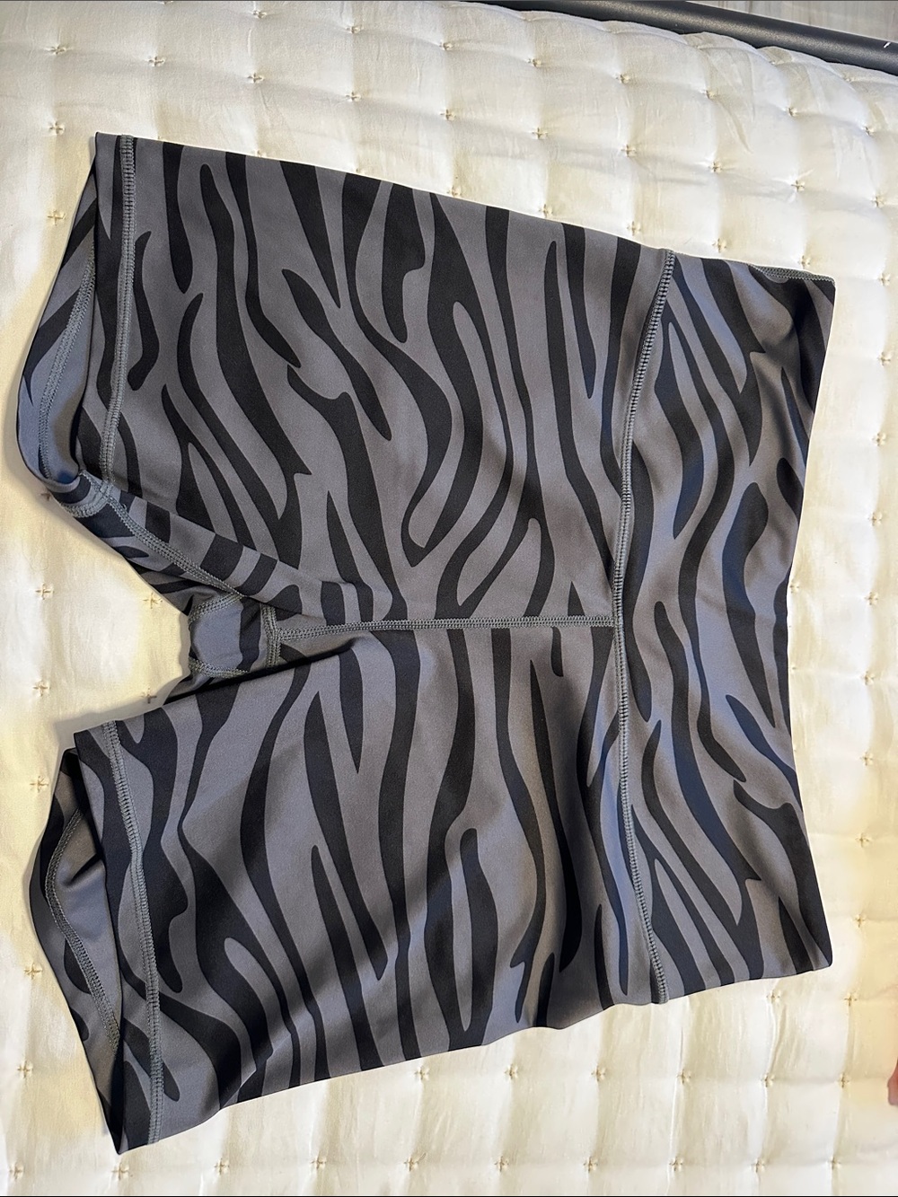 ZYIA Men’s Zebra-Print Compression Shorts - Gray/Black